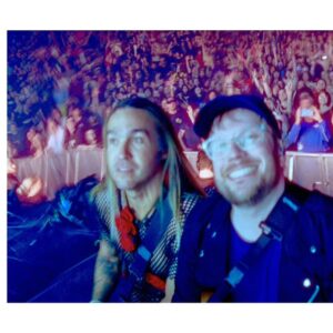 Joe Trohman Instagram - Old man Widelux over here with the stage selfies.
