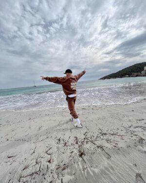 Joel Bosqued Instagram - Todo mal . Menos el flow .