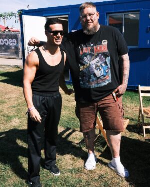 Joel Corry Instagram - Summer festivals have begun!! ☀️
So good to be back in Wales @inittogetherfestival 🏴󠁧󠁢󠁷󠁬󠁳󠁿
Listen to that crowd sing!! Thanks for all the love ❤️
Slide 10…does this look like me lol? 🍕🤔 @nathanwyburnart