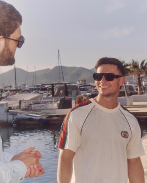 Joel Corry Instagram - Summer with these two is gonna be fun 🥳🏝️🌞 #ibiza2024

📸 @graybrame