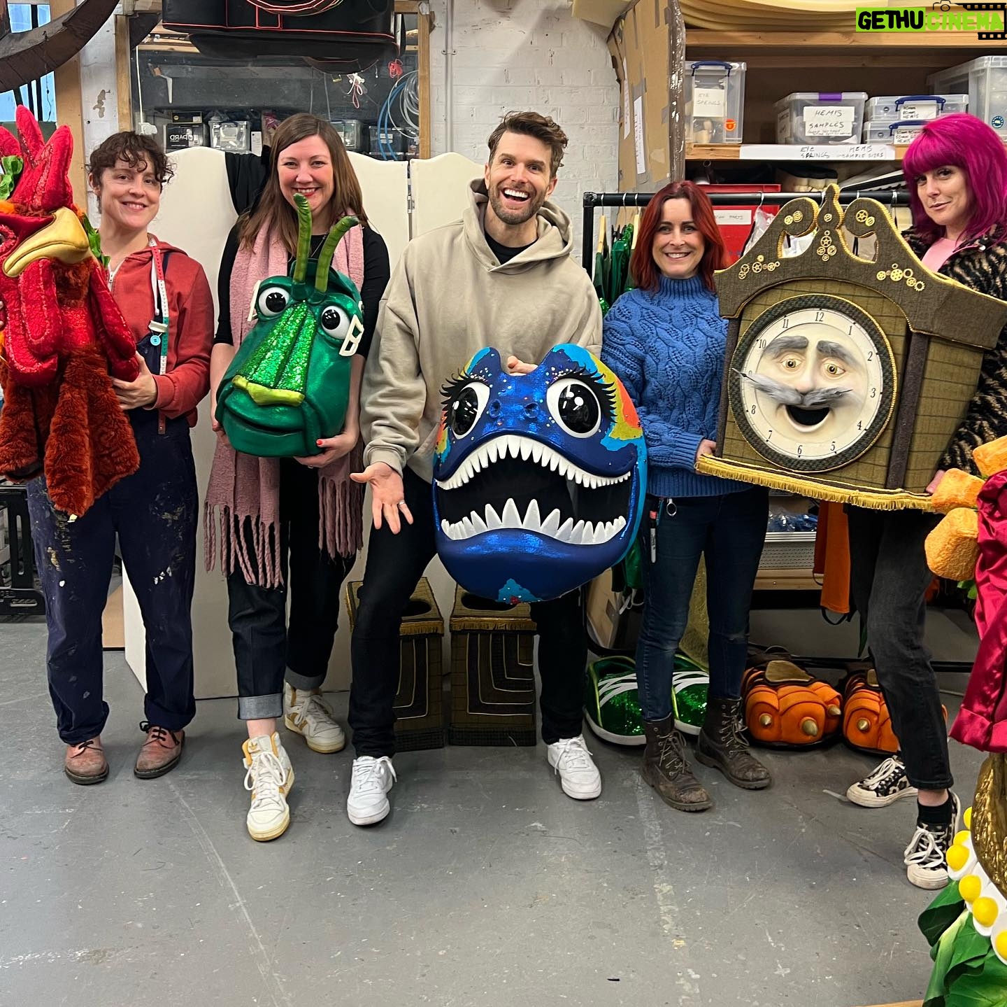 Joel Dommett - 11.8K Likes - Finally after 5 series I managed to go and visit the incredible people at @plungecreations who make all Masked Singer costumes! What an incredible job! Some exciting news coming soon involving one of the costumes… 🤓