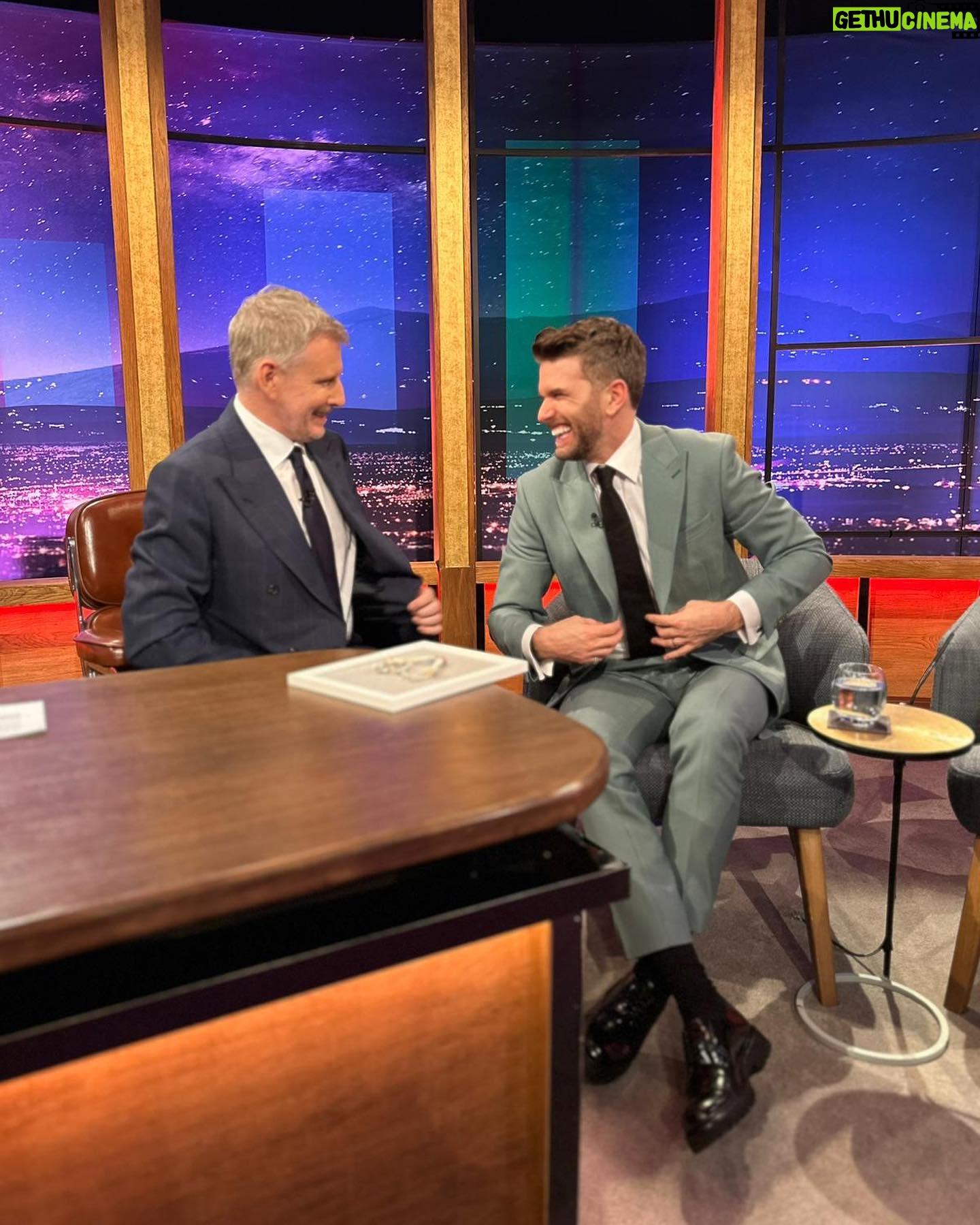 Joel Dommett - 5K Likes - Had fun on @latelaterte and judging by these photos I laughed like a prick the entire time - @patrickielty really is the perfect host ☘️
Suit is from @marksandspencer