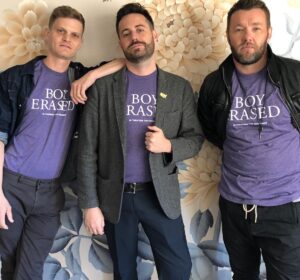 Joel Edgerton Instagram - Happy #SpiritDay to you from the #BoyErased team. We stand with @glaad and #LGBTQ youth against bullying. #ChooseKindness