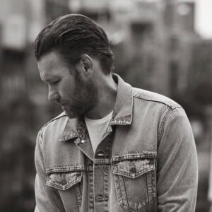 Joel Edgerton Instagram - Me trying a little side and frontal blue steal in @wardrobe.nyc @levis collaboration 👖🔥