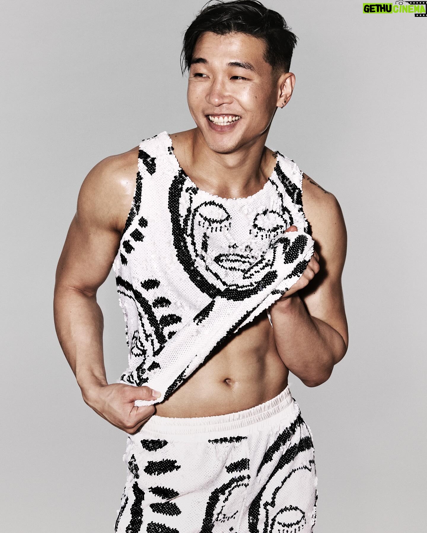 Joel Kim Booster - 16.5K Likes - @ihatejoelkim for @patrickchurchny 🤍🖤
📸 @mikaelschulz Hair @vincentpel