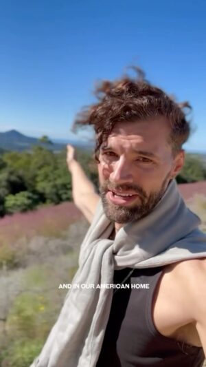 Joel Smallbone Instagram - Sharing my gratitude for you all 🙏🏽

1. Thank you for all of the birthday wishes. 🎉🎂I feel very loved and seen ❤️

2. Unsung Hero will be available on Prime Video and Apple TV starting on June 11th 🙌🏽

3. Finally, London! 🏴󠁧󠁢󠁥󠁮󠁧󠁿 On the 12th Unsung Hero will premiere in your homeland and will be available in cinemas across the country on the 14th 🎥🍿🥤

with love ❤️

#movie #australia #love #movies #unsunghero