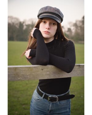 Joelle Instagram - "Things are not always what they seem; the first appearance deceives many..." - Phaedrus 👼
. 
. 
. 
#girl #hat #wig #brunette #turtleneck #eyeliner #makeup #joelle #famousquotes #quote #plato #phaedrus