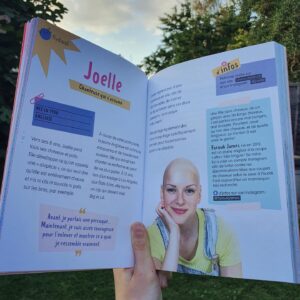 Joelle Instagram - Merci à De Boeck Supérieur de m'avoir envoyé leur beau livre 'Toi aussi, tu peux changer le monde' qui, je l'espère, inspirera de nombreux enfants à prendre confiance en eux et à être fiers de qui ils sont ! C'est fantastique de faire partie de cette merveilleuse publication, j'aurais aimé avoir un livre comme celui-ci quand j'étais plus jeune !
---
Thank you to De Boeck Supérieur for sending me their beautiful book 'Toi aussi, tu peux changer le monde' which I hope will inspire many children to develop confidence and be proud of who they are! It's fantastic to be part of this wonderful publication, I wish I had a book like this when I was younger!
.
.
.
#livre #changerlemonde #joelle #french #book #beautiful #alopecia
