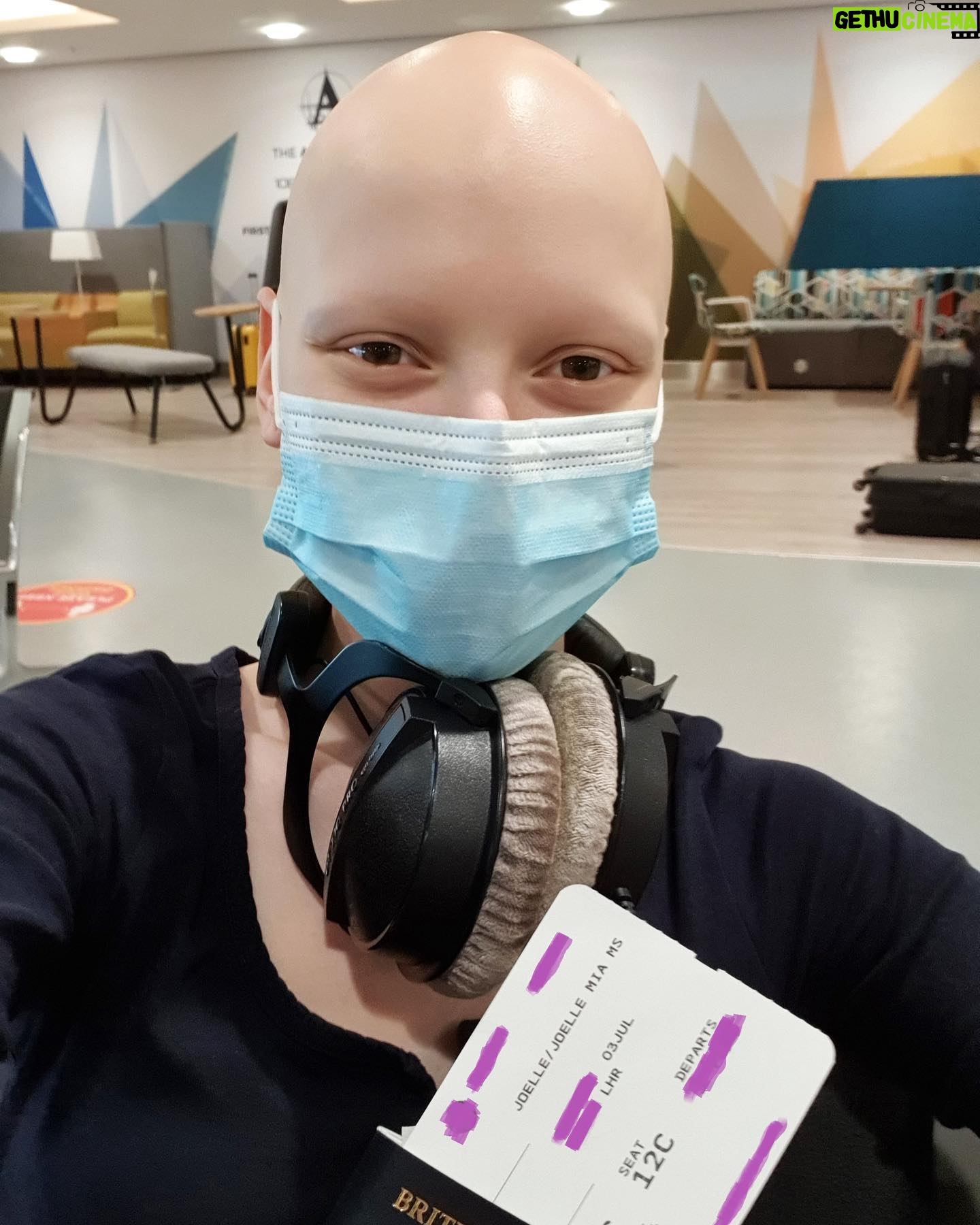 Joelle - 3 Likes - That’s a wrap!🎬🎥
.
.
.
#memoriesforlife #flyinghome #joelle #airport #alopecia #homesweethome #herewecome #wrap #thatsawrap
By the way interesting fact of the day, my real name is Joelle Mia Renee Joelle 😊