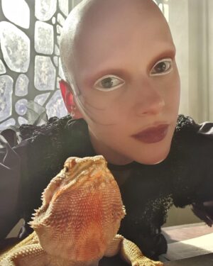 Joelle Instagram - Happy Halloween! 🎃😈👻 
.
.
.
#halloween #theschoolforgoodandevil #netflix #joelle #lizard #sge #happyhalloween