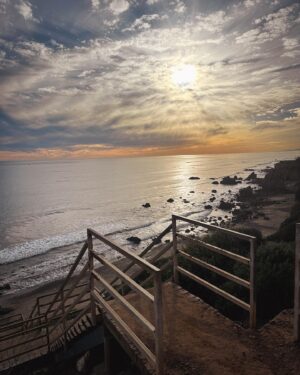 Joelle Farrow Instagram - It’s snowing in Toronto today so naturally I’m pretending I’m watching Malibu sunsets