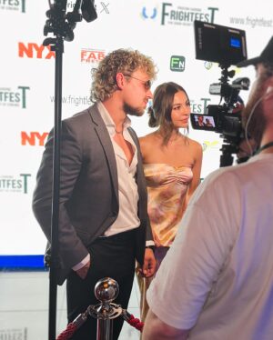 Joelle Farrow Instagram - In my head, I was playing this moment really cool. But 14 year old me was screaming inside 🥹 Swipe to the end to see me at peak “pinch me” moment. 

Here For Blood is back in the UK for round 2! Thank you @frightfestuk for having us again for our London premiere 🇬🇧