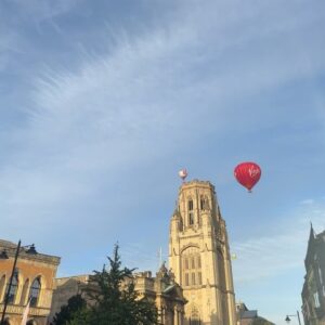 Joey Barton Instagram - BRISTOL 💪

Balloon Festival and a @banksy 💙