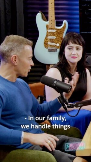 Joey Lawrence Instagram - 30 years since MRS. DOUBTFIRE!! Hope you love this weeks episode! #PodDaPod #BrotherlyLovePod #MrsDoubtfire #family