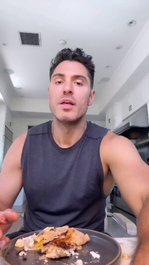 Joey Zauzig Instagram - Get out of bed love your life everything will workout and it will eventually just be apart of the story that has shaped you and made you who you and ending up bringing nothing but good into your life. 
-
-
-
-
-
-
#uplifting #inspiration #quotes