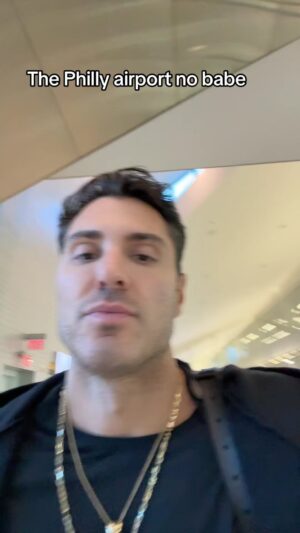 Joey Zauzig Instagram - Listen I’m not one to complain but girl… never have I ever experienced this at an airport they are just not having it.. at all. I’m pretty easy going but this is next lev lol 
-
-
-
-
-
-
#airport #travel #philidelphia