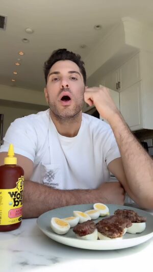 Joey Zauzig Instagram - Hard boiled egg sliders with bison meat just unlocked a new happiness in me 😀☺️
-
-
-
-
-
-
#recipe #eggsliders #uplifting