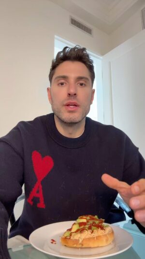 Joey Zauzig Instagram - The crunch at the end is the real part for me I love ❤️ also do not give up I love you 
-
-
-
-
-
-
#inspiration #empowerment #uplifting