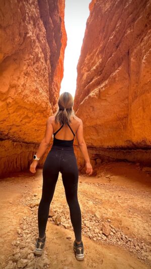 Johanna Restrepo Instagram - ❤️‍🔥Bryce Canyon❤️‍🔥 #brycecanyon #rv #trip #travelphotography #travelgram #explore #utah #nevada #arizona #colorado #newmexico