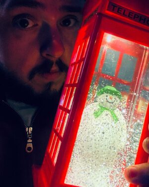John Bradley Instagram - This is my mate Snowy. The undisputed king of self-isolation. If you’re doing Christmas I hope you enjoy it. With any luck next year we can do it properly again. See all the people we love most and hug them extra tight. Thank you for all your support in 2020. Stay safe and well and I’ll see you in 21. 🎄 ⛄️ ❤️ #merrychristmas