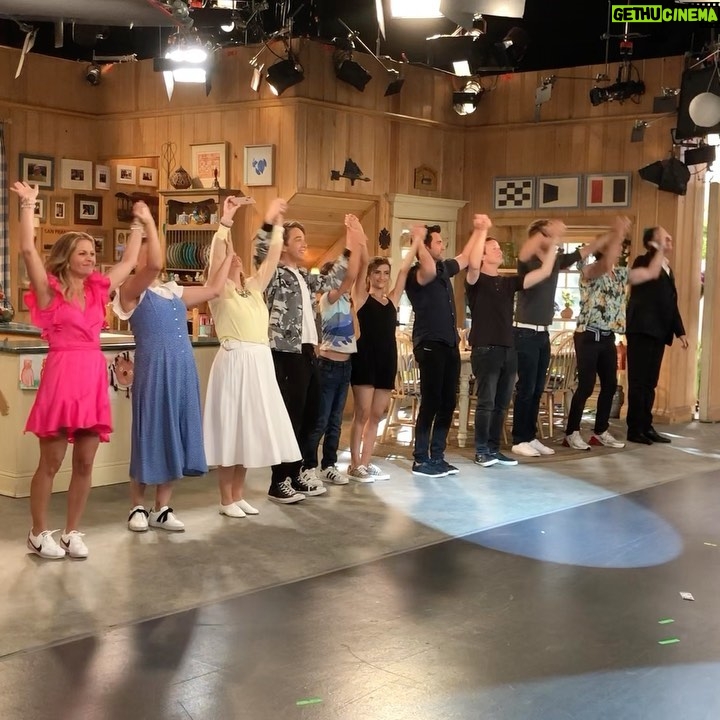 John Brotherton - 20.4K Likes - Celebrating 35 years of #fullhouse 🎉❤️🎂
I feel so blessed, and darn lucky, to have had the honor to share the stage with these amazing people. I love them all! And am grateful for every one, and every memory… 🙏
#fullerhouse
@fullerhouse
