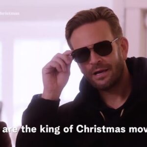 John Brotherton Instagram - Making that Christmas magic… literally 
🎥🎅🎄🎬💞
@hallmarkchannel This Saturday Nov 5th 8/7c #lightscamerachristmas @kimberleysustad
#countdowntochristmas