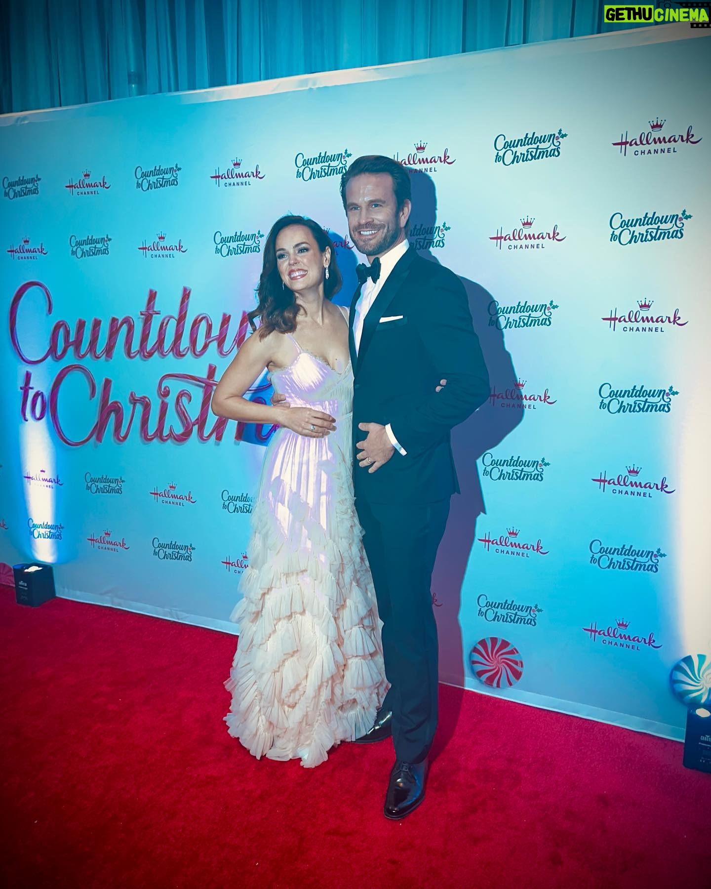 John Brotherton - 1.9K Likes - Last night was so special, premiering #christmasoncherrylane at @amc #lincolncenter Can’t wait for you all to see this movie! and meet “John and Lizzie” @theerincahill Tomorrow, Dec 9 8pm @hallmarkchannel #countdowntochristmas
I feel so grateful
🙏❤️👆
What are you grateful for?!?