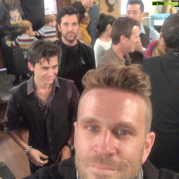 John Brotherton - 20.4K Likes - Celebrating 35 years of #fullhouse 🎉❤️🎂
I feel so blessed, and darn lucky, to have had the honor to share the stage with these amazing people. I love them all! And am grateful for every one, and every memory… 🙏
#fullerhouse
@fullerhouse
