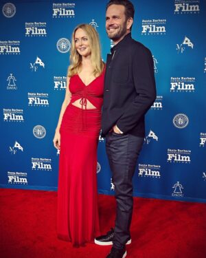 John Brotherton Instagram - What a night! Thank you @imheathergraham for everything. You rock. It was an honor 🙏❤️ And thank you @officialsbiff for having us. #ChosenFamily 
.
.
.
.
Styled by 
@ragandbone 
#ragandbone 
😎👌 
#knitprospectcardigan
#fit2aerostretch
#harveycrew
#ruggedbelt
#perrylaceup