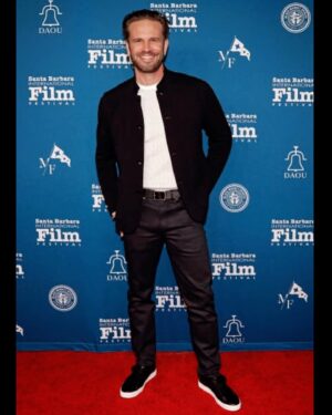 John Brotherton Instagram - What a night! Thank you @imheathergraham for everything. You rock. It was an honor 🙏❤️ And thank you @officialsbiff for having us. #ChosenFamily 
.
.
.
.
Styled by 
@ragandbone 
#ragandbone 
😎👌 
#knitprospectcardigan
#fit2aerostretch
#harveycrew
#ruggedbelt
#perrylaceup