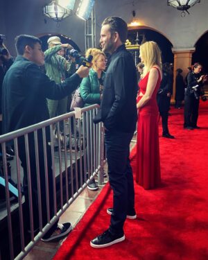 John Brotherton Instagram - What a night! Thank you @imheathergraham for everything. You rock. It was an honor 🙏❤️ And thank you @officialsbiff for having us. #ChosenFamily 
.
.
.
.
Styled by 
@ragandbone 
#ragandbone 
😎👌 
#knitprospectcardigan
#fit2aerostretch
#harveycrew
#ruggedbelt
#perrylaceup