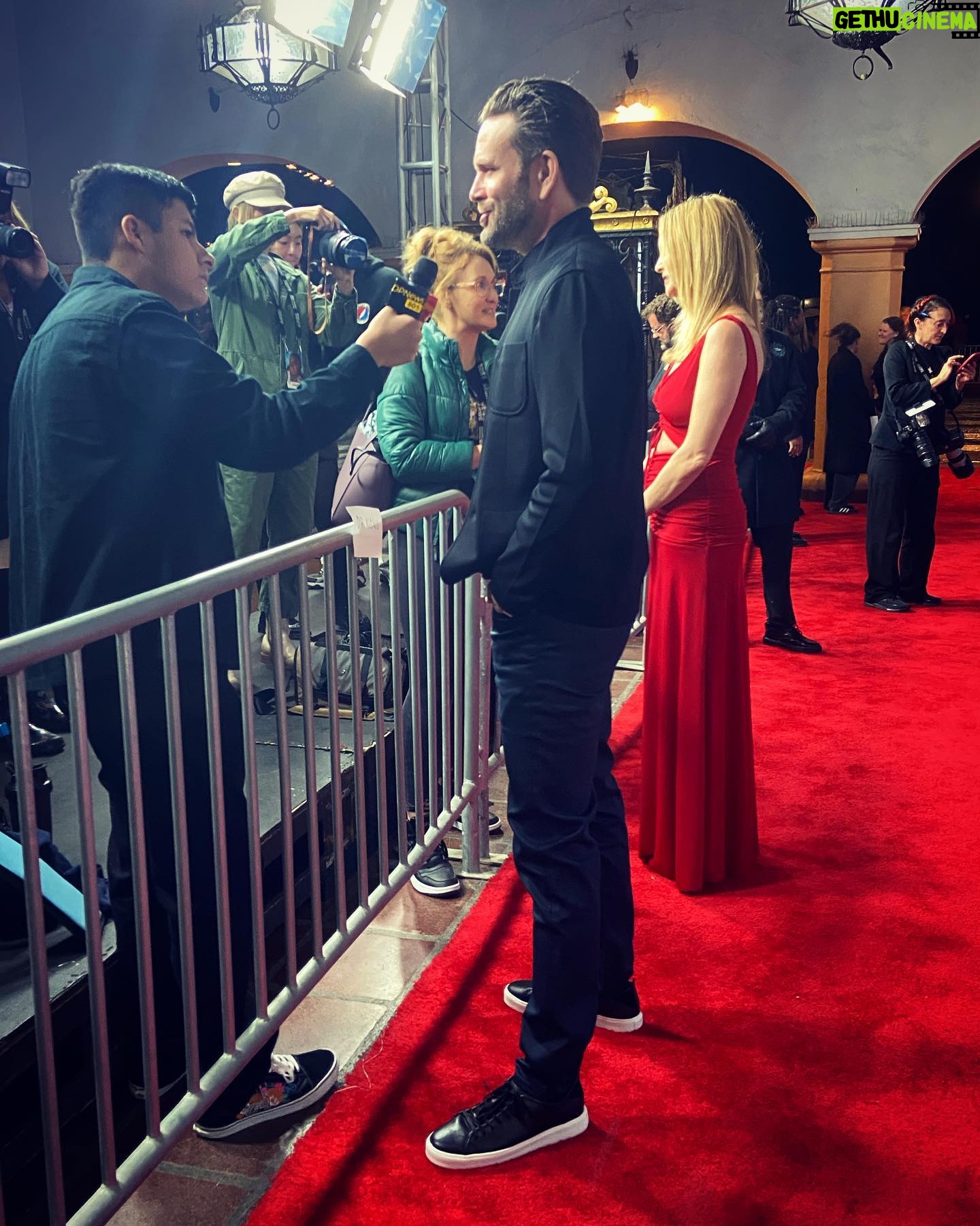 John Brotherton - 1.9K Likes - What a night! Thank you @imheathergraham for everything. You rock. It was an honor 🙏❤️ And thank you @officialsbiff for having us. #ChosenFamily
.
.
.
.
Styled by
@ragandbone
#ragandbone
😎👌
#knitprospectcardigan
#fit2aerostretch
#harveycrew
#ruggedbelt
#perrylaceup