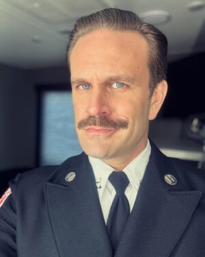 John Brotherton Instagram - Who’s loving @911onabc ?! Had a special time with this incredible cast/crew. Meet Tim Nash… tonight… and his stash… 👨‍🦰