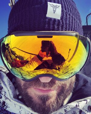 John Brotherton Instagram - Merry Christmas to you and yours!! We wish you buckets of love and blessings ❤️🤙
