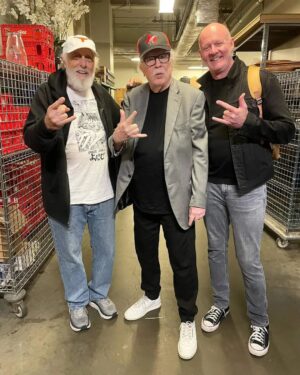 John Carpenter Instagram - Having some fun at Texas Frightmare with "The Shapes."

#texasfrightmareweekend
