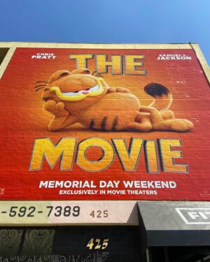 John Cohen Instagram - Amazing animatronic billboards, furry buses, benches, and orange all around town! 🧡 #GarfieldMovie