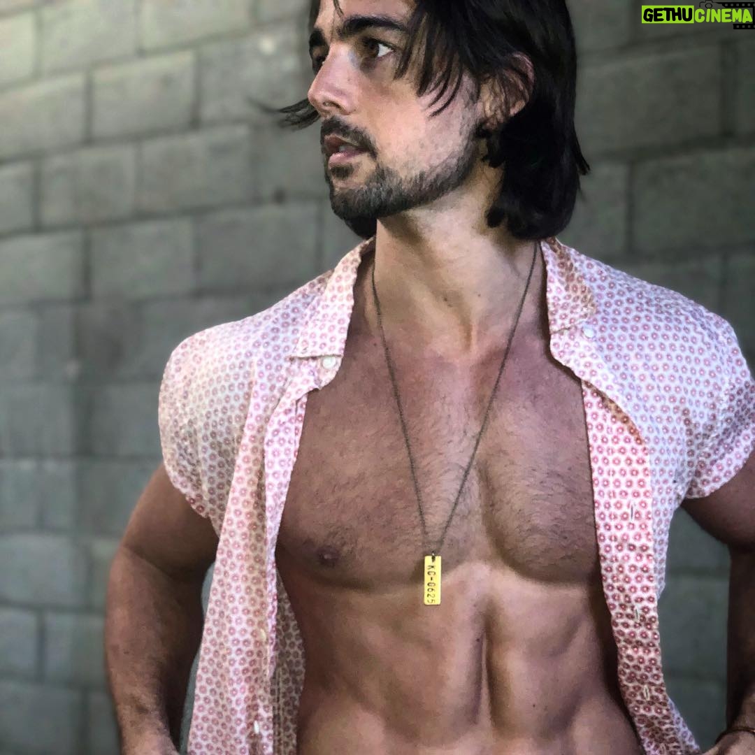 John DeLuca - 13.6K Likes - Me fighting Brad Pitt in #onceuponatimeinhollywood - my scene may have been cut but I doubt it.
Either way he asked me to be in the next #fightclub and I was like ugh fine.