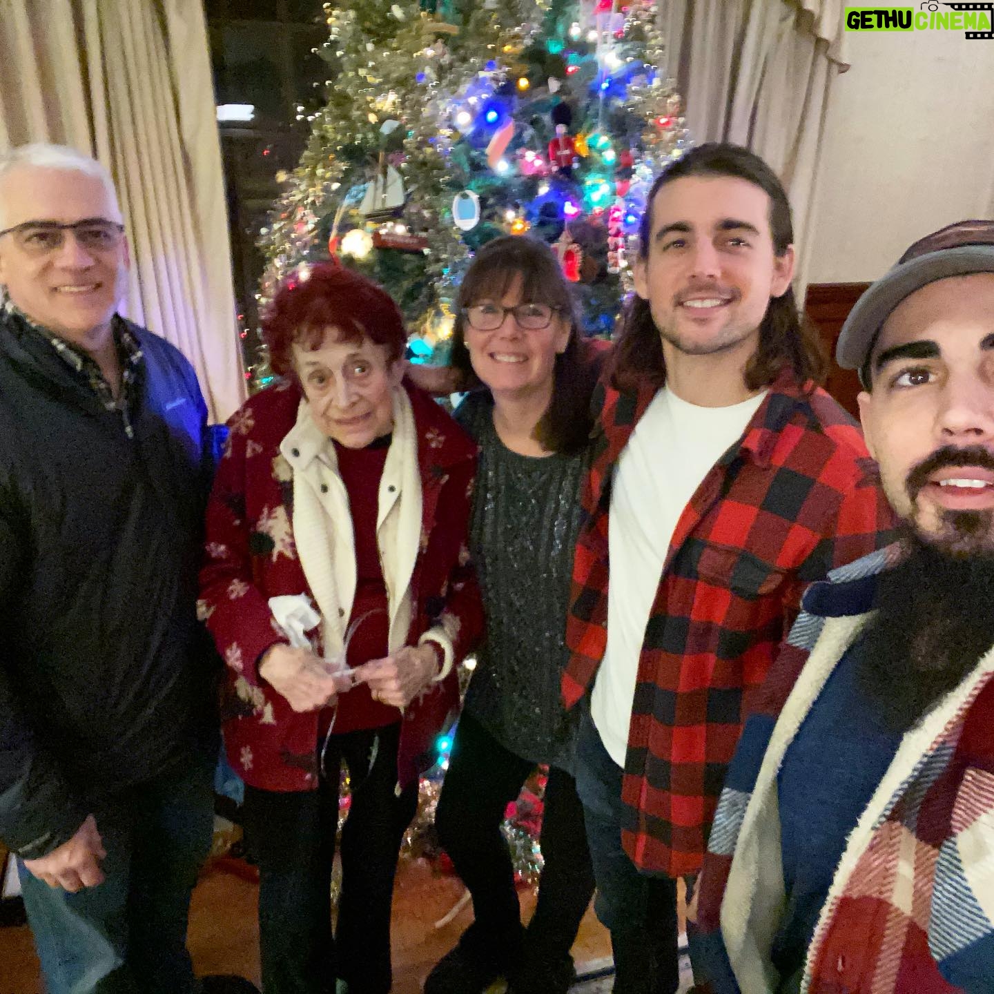 John DeLuca - 10.3K Likes - Being on the east coast with my fam for the holidays is always my favorite part of the year. I eat ungodly amounts of steak/pasta, drink lots wine, cuddle the hell out of the pups, and, of course, spend QT with the fam.
After 3 weeks, I’m finally back in LA feeling recharged and ready for the new year. Hope everyone’s 20’ is off to a great start.