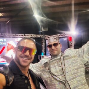 John Hennigan Instagram - Took the stage for a Q & A with @thetayavalkyrie in Manchester UK… when this guy said “Bro, I swear I don’t talk as much as the Miz, can I get a pic…” 🤣🤣
