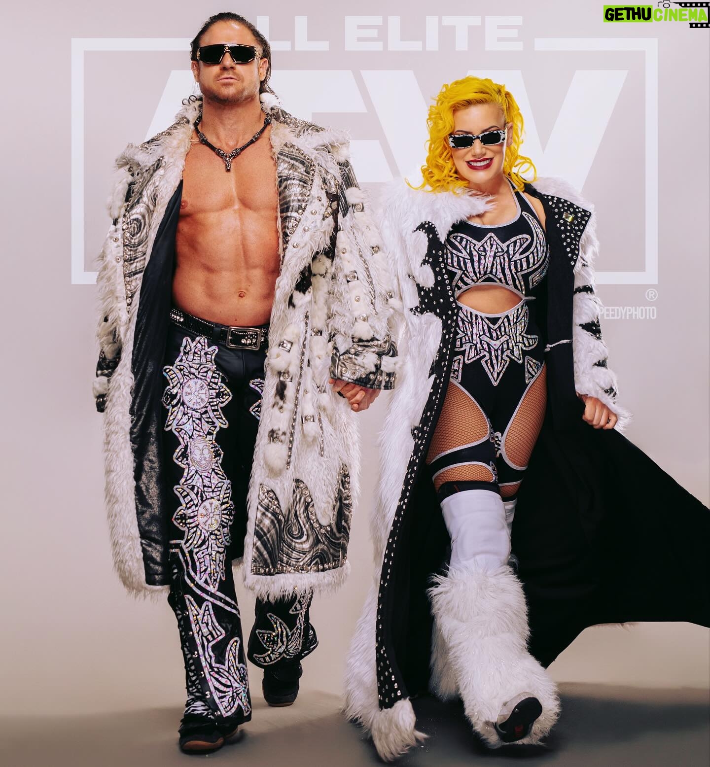 John Hennigan - 4K Likes - 📺 #TVReady for our close up!!! Watch episode one of #JohnnyLovesTaya on the AEW YouTube!!! New episode every Wednesday!! LINK IN BIO
@aew @johnhennigan @johnnylovestaya