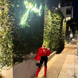 John Hennigan Instagram - 🌶️ Last minute date night

📍 @ysabelwesthollywood