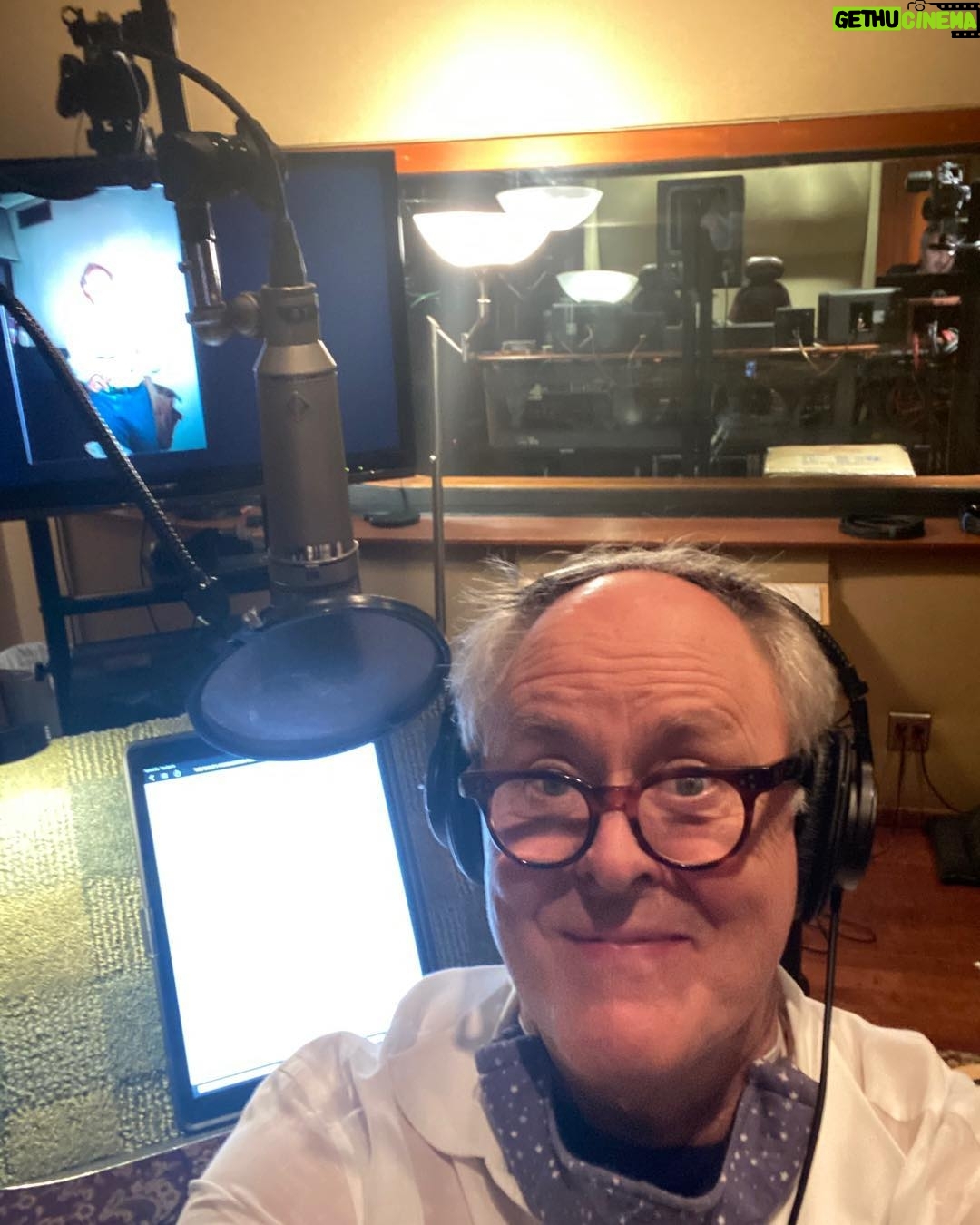 John Lithgow - 1.9K Likes -