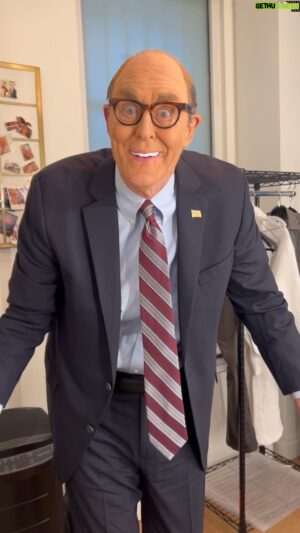 John Lithgow Instagram - Look’s who’s baaaaack! #RudyGiuliani #JohnLithgow #Colbert