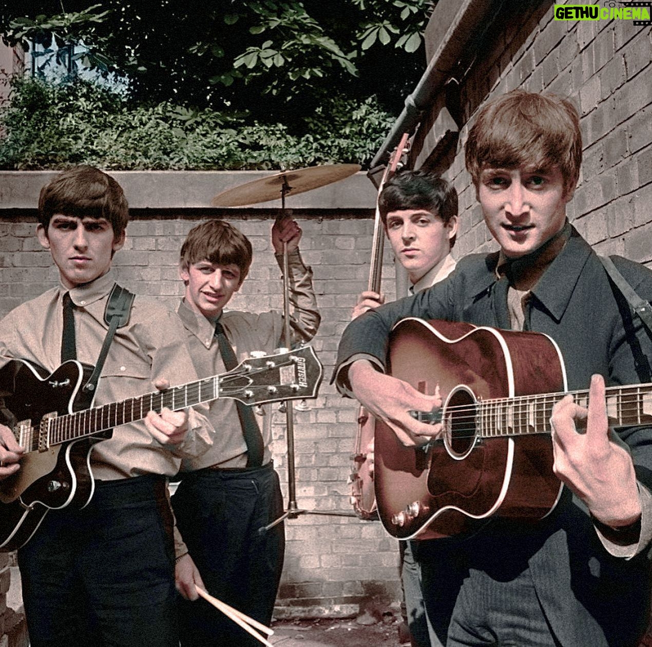 John Simm - 5.7K Likes - ❤️
The most beautiful ending to the greatest story ever told.
@thebeatles #nowandthen