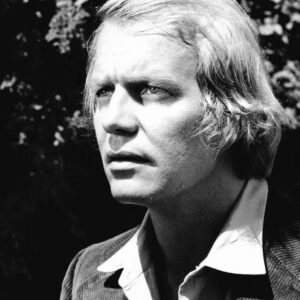 John Simm Instagram - David Soul was a massive childhood hero of mine. Starsky & Hutch was hands down my favourite TV show as a kid, (along with The Six Million Dollar Man) and the adaptation of Stephen King’s ‘Salem’s Lot’ in which he starred with James Mason, scared the living shit out of me like nothing before or since. Sometime in the mid 90’s I saw David at a party, I don’t usually do this sort of thing but I simply had to say something to him, so I nervously approached and said “David. Every kid on every street in every town used to play Starsky & Hutch… and I was always Hutch because I had blonde hair…” he considered this and looked at me for a few seconds, and said “You know what kid… I was always Hutch too.” He then gave me a playful, pretend punch on the jaw, smiled his Hutch smile, and walked away. 😍🤯 
What a guy. 
RIP David Soul. And thank you 🙏🏼💔 x