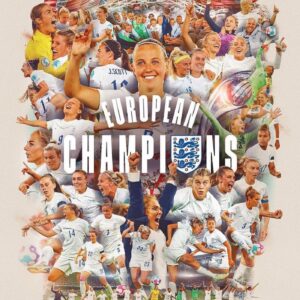 John Simm Instagram - YES! 🏆⚽️ Incredible! 🤩Congratulations @lionesses 
#itshome