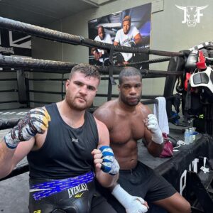 Johnny Fisher Instagram - Training with the best on the road to the top 😮‍💨🥊

#FisherBabic | 06.07.24 | @matchroomboxing