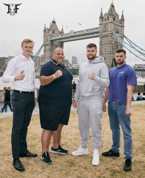 Johnny Fisher Instagram - The Fishers 🥶

#FisherBabic | 06.07.24 | @matchroomboxing