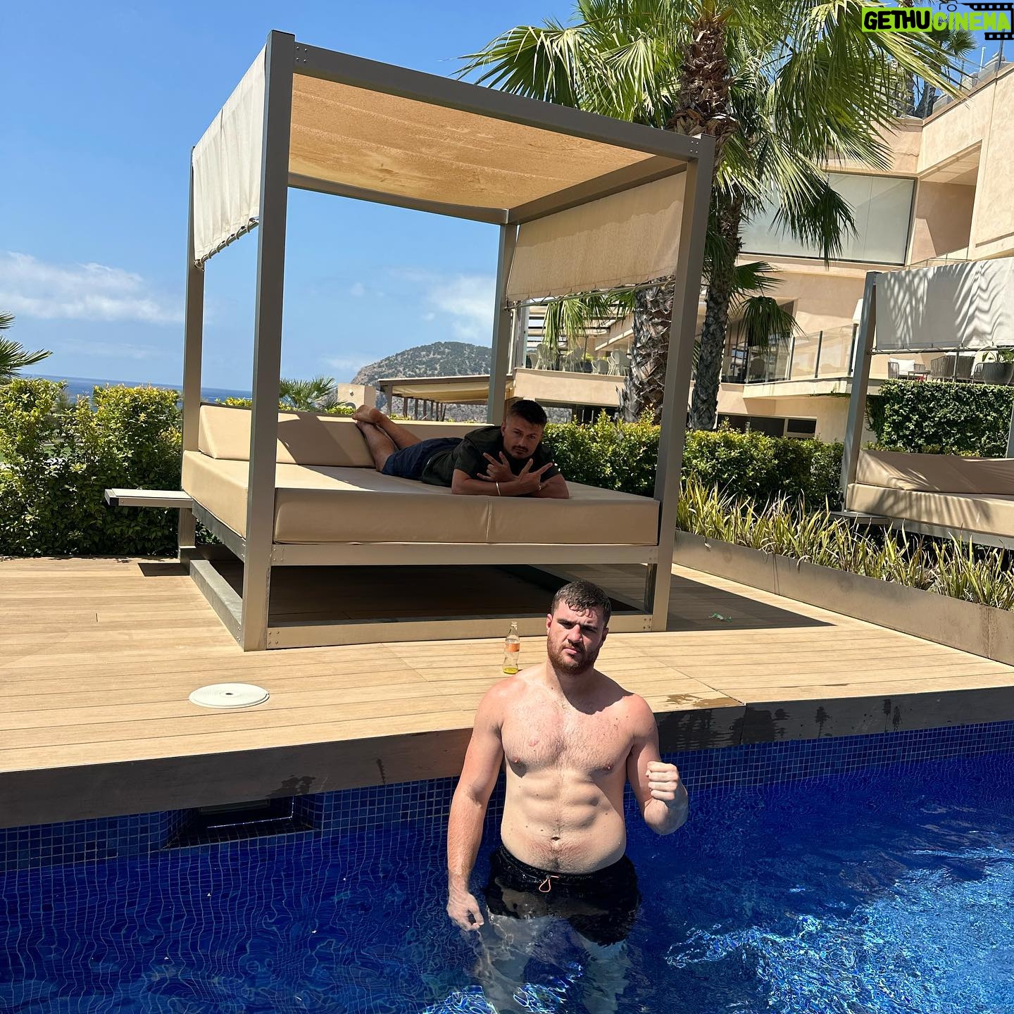 Johnny Fisher - 6.2K Likes - Recovery 🔑