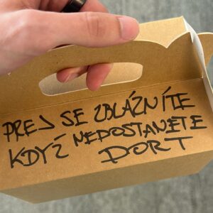Johny Machette Instagram - Květen. 📈📉